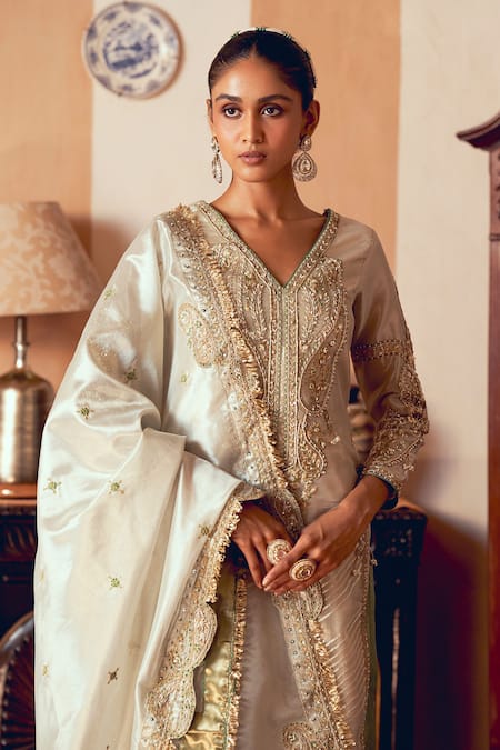 Aditi Gupta Gold Jacquard, Silk Zari, Cut Work, Lace, Paisley Zardosi Kurta And Pant Set Online at Aza Fashions Aditi Gupta_Gold Jacquard, Silk Zari, Cut Work, Lace, Paisley Zardosi Kurta And Pant Set _Online_at_Aza_Fashions