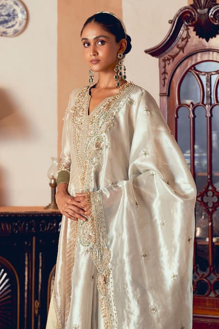 Aditi Gupta Gold Jacquard, Silk Zari, Paisley Zardosi Embroidered Anarkali With Dupatta Online at Aza Fashions Aditi Gupta_Gold Jacquard, Silk Zari, Paisley Zardosi Embroidered Anarkali With Dupatta _Online_at_Aza_Fashions