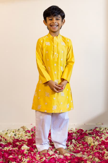 Mini Trails Yellow Cotton Silk Embroidered Floral Kurta With Pant 