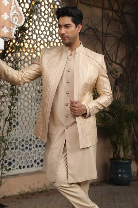 Buy_Design O Stitch_Beige Silk Embroidery Solid Kurta Set With Jacket