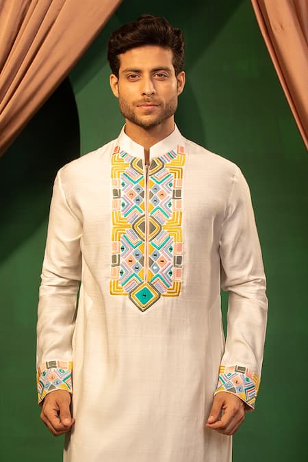 Shop Design O Stitch White Linen Mirrors, Embroidery Kurta With Pant Online at Aza Fashions Shop_Design O Stitch_White Linen Mirrors, Embroidery Kurta With Pant _Online_at_Aza_Fashions