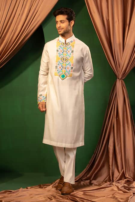 Design O Stitch White Linen Mirrors, Embroidery Kurta With Pant at Aza Fashions Design O Stitch_White Linen Mirrors, Embroidery Kurta With Pant _at_Aza_Fashions