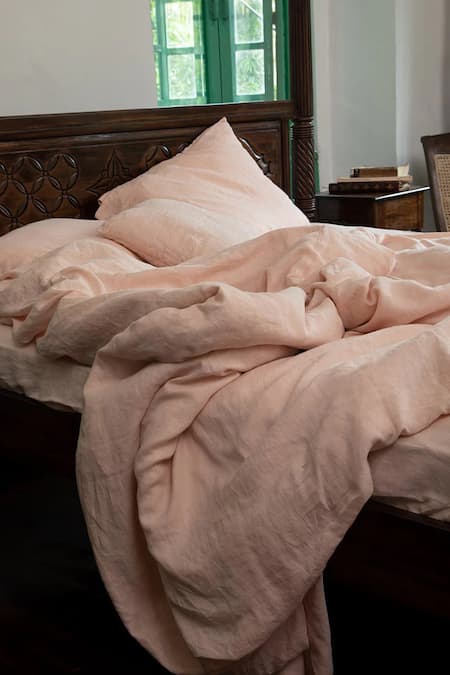 Shop Saphed Pink 100% Pure European Linen Plain Gulabjal Queen Duvet Cover at Aza Fashions Shop_Saphed_Pink 100% Pure European Linen Plain Gulabjal Queen Duvet Cover_at_Aza_Fashions