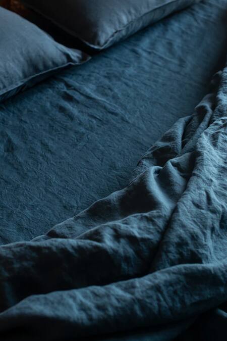 Buy Saphed Blue 100% Pure European Linen Plain Queen Duvet Cover Online at Aza Fashions Buy_Saphed_Blue 100% Pure European Linen Plain Queen Duvet Cover_Online_at_Aza_Fashions