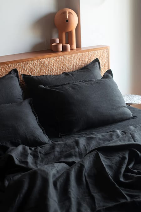 Shop Saphed Black 100% Pure European Linen Plain Kohl King Duvet Cover at Aza Fashions Shop_Saphed_Black 100% Pure European Linen Plain Kohl King Duvet Cover_at_Aza_Fashions