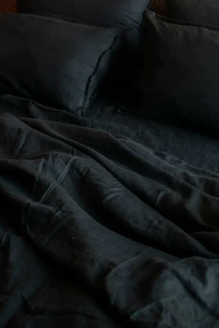 Saphed Black 100% Pure European Linen Plain Kohl King Duvet Cover Online at Aza Fashions Saphed_Black 100% Pure European Linen Plain Kohl King Duvet Cover_Online_at_Aza_Fashions