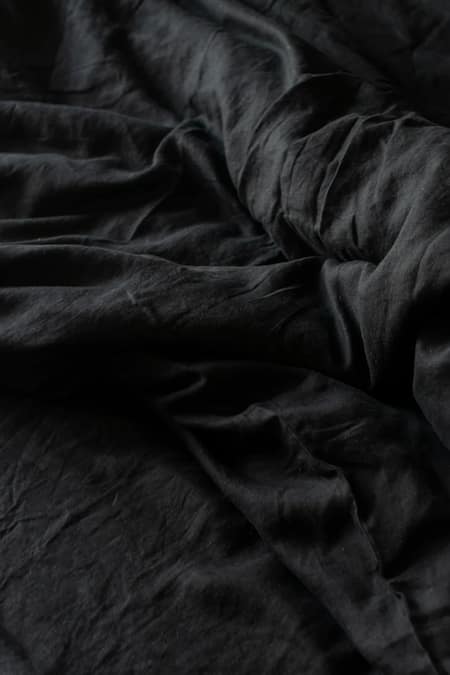 Buy Saphed Black 100% Pure European Linen Plain Kohl King Duvet Cover Online at Aza Fashions Buy_Saphed_Black 100% Pure European Linen Plain Kohl King Duvet Cover_Online_at_Aza_Fashions