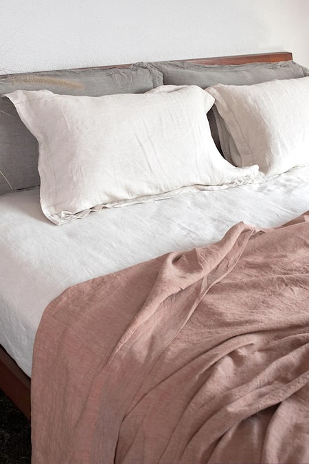 Saphed Taj Linen Flat Sheet 