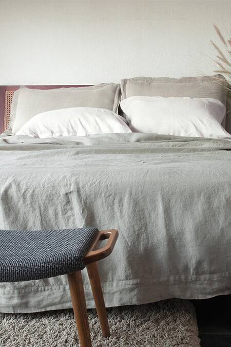 Shop Saphed Cream 100% Pure European Linen Plain Undyed King Sized Duvet Cover at Aza Fashions Shop_Saphed_Cream 100% Pure European Linen Plain Undyed King Sized Duvet Cover_at_Aza_Fashions