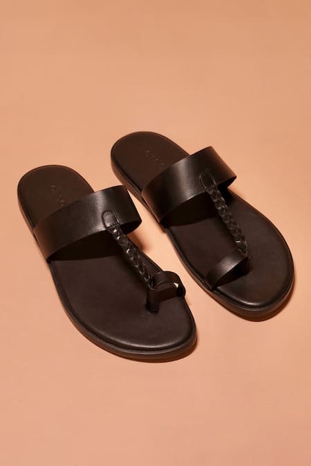 Dmodot Pelle Kohlo Nero Kolhapuri Slip Ons 