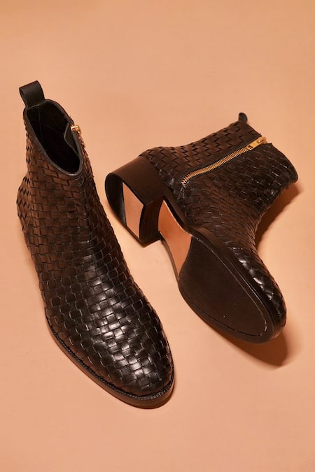 Buy_Dmodot_Black Woven Leather Boots _Online_at_Aza_Fashions