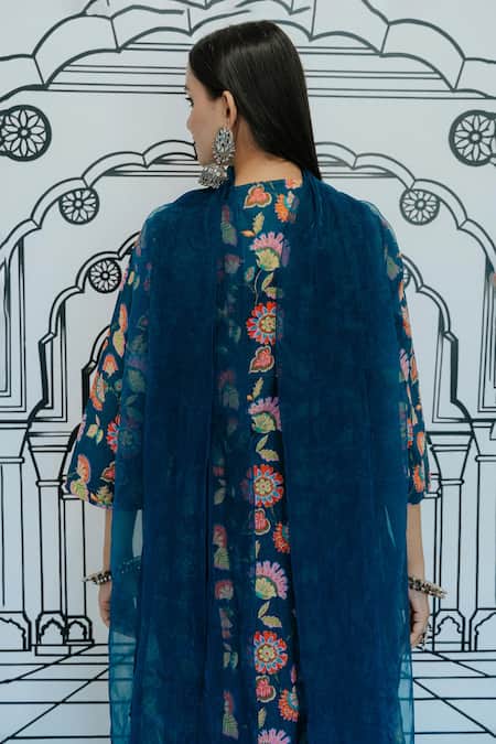 Shop_Gulabo Jaipur_Blue Cotton Embroidery, Mirrors Round Neck Naar Floral Print Kurta Set _at_Aza_Fashions