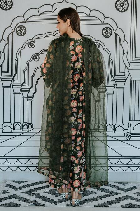 Shop_Gulabo Jaipur_Green Cotton Embroidery Round Neck Naar Flower Print Kurta Set _at_Aza_Fashions