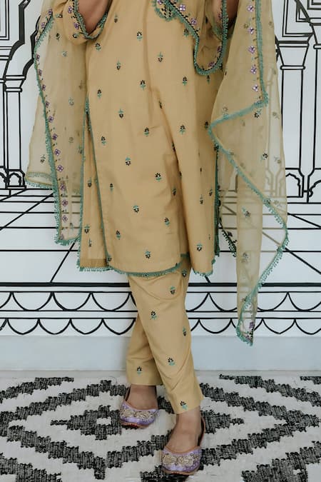 Buy Gulabo Jaipur Beige Cotton Embroidery, Mirrors Split V-neck Niha Floral Kurta Set Online at Aza Fashions Buy_Gulabo Jaipur_Beige Cotton Embroidery, Mirrors Split V-neck Niha Floral Kurta Set _Online_at_Aza_Fashions