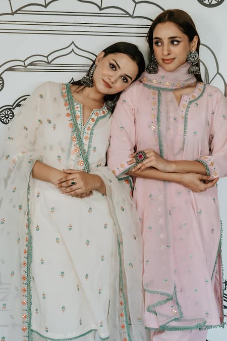 Gulabo Jaipur Pink Cotton Embroidery, Mirrors Split V-neck Niha Kurta Set Online at Aza Fashions Gulabo Jaipur_Pink Cotton Embroidery, Mirrors Split V-neck Niha Kurta Set _Online_at_Aza_Fashions