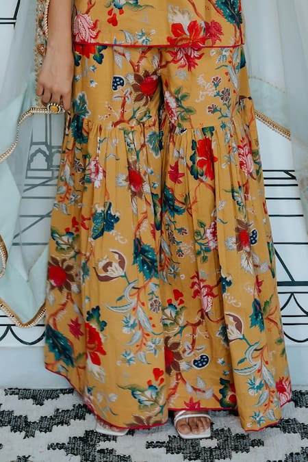 Shop_Gulabo Jaipur_Yellow Cotton, Chiffon Embroidery V-neck Ruksa Printed Kurta Set With Dupatta _Online_at_Aza_Fashions