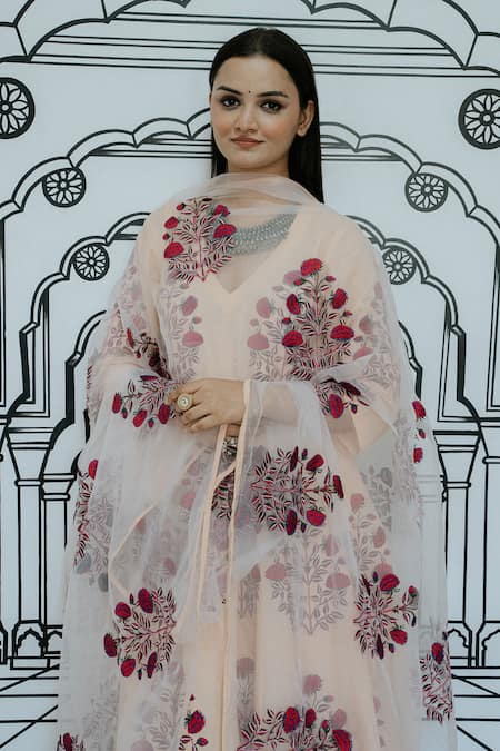 Shop_Gulabo Jaipur_Peach Cotton, Chiffon Embroidery Wafa Floral Mughal Threadwork Anarkali Pant Set _Online_at_Aza_Fashions