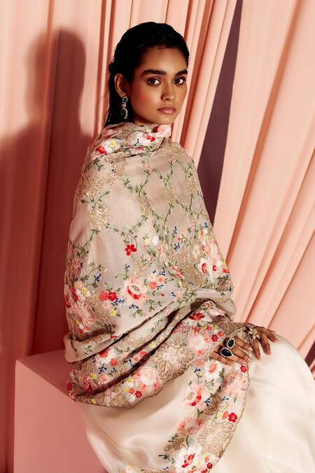 Pankaj & Nidhi Ivory Silk Organza Applique, Sequins, Embroidery Miera Floral Saree With Blouse at Aza Fashions Pankaj & Nidhi_Ivory Silk Organza Applique, Sequins, Embroidery Miera Floral Saree With Blouse _at_Aza_Fashions