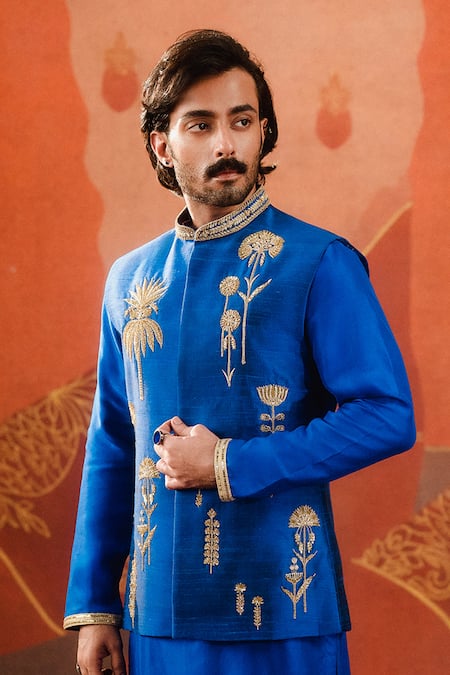 Masaba Navy Blue Embroidered Bundi Kurta Set 