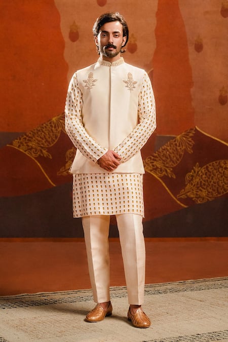 Masaba The Kalakand Bundi & Kurta Set 