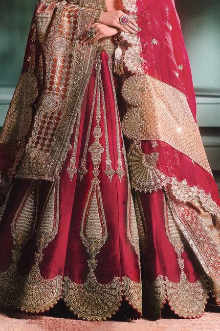 Masaba Wine Organza, Embroidery, Metallic Gajar Halwa Bridal Lehenga Set Online at Aza Fashions Masaba_Wine Organza, Embroidery, Metallic Gajar Halwa Bridal Lehenga Set _Online_at_Aza_Fashions