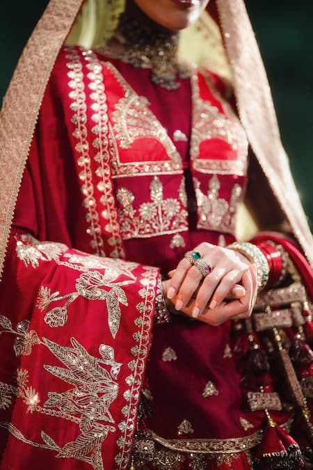 Shop Masaba Red , Organza Embroidery, Sequins Round Anar Bridal Lehenga Set at Aza Fashions Shop_Masaba_Red , Organza Embroidery, Sequins Round Anar Bridal Lehenga Set _at_Aza_Fashions