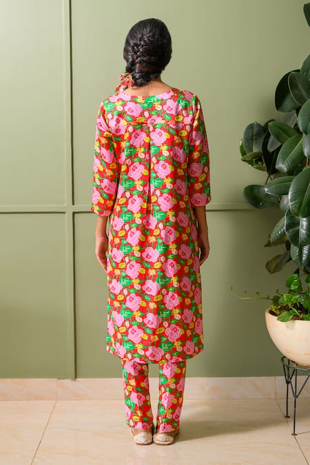 Shop Prachi Kamat Red Linen, Satin Round Neck Flora Art Print Kurta With Pant at Aza Fashions Shop_Prachi Kamat_Red Linen, Satin Round Neck Flora Art Print Kurta With Pant _at_Aza_Fashions