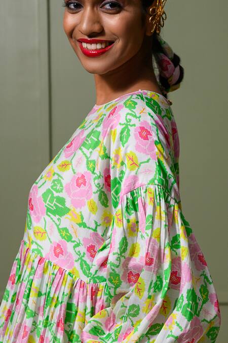 Prachi Kamat White Chanderi Crew Neck Blossom Art Print Gathered Midi Dress Online at Aza Fashions Prachi Kamat_White Chanderi Crew Neck Blossom Art Print Gathered Midi Dress _Online_at_Aza_Fashions