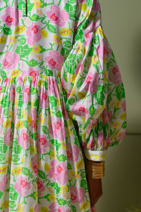 Shop_Prachi Kamat_White Organza, Chanderi Crew Neck Florence Art Print Kurta Pant Set _Online_at_Aza_Fashions