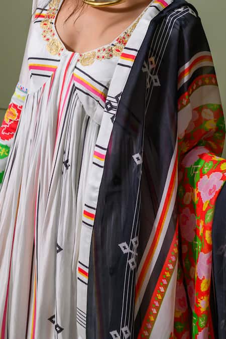 Prachi Kamat White Organza, Chanderi, Linen French Striped Blossom Print Anarkali Set at Aza Fashions Prachi Kamat_White Organza, Chanderi, Linen French Striped Blossom Print Anarkali Set _at_Aza_Fashions