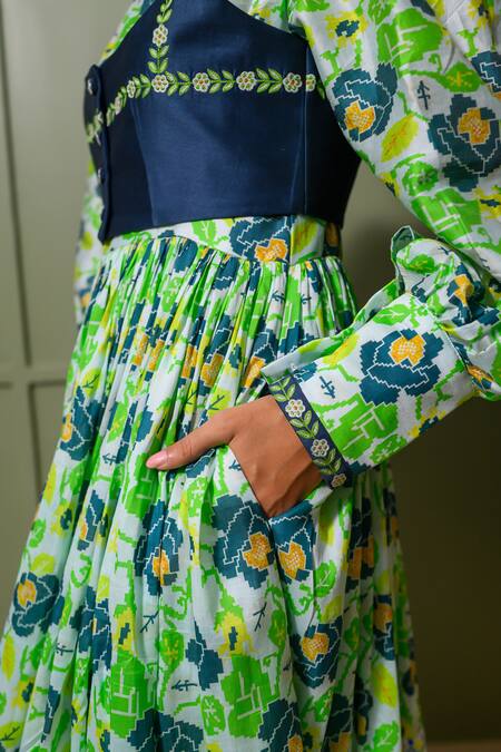 Buy Prachi Kamat Green Organza, Chanderi Embroidery Crew Neck, Mosaic Rosa Print Kurta Pant Set Online at Aza Fashions Buy_Prachi Kamat_Green Organza, Chanderi Embroidery Crew Neck, Mosaic Rosa Print Kurta Pant Set _Online_at_Aza_Fashions