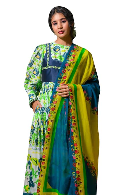 Buy Prachi Kamat Green Organza, Chanderi Embroidery Crew Neck, Mosaic Rosa Print Kurta Pant Set Buy_Prachi Kamat_Green Organza, Chanderi Embroidery Crew Neck, Mosaic Rosa Print Kurta Pant Set