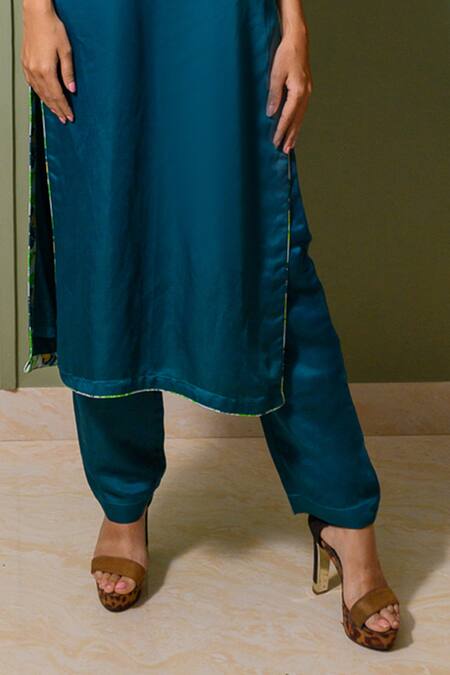 Buy Prachi Kamat Blue Chanderi, Linen, Satin Embroidery Choker Neck Kamal Back Kurta Pant Set Online at Aza Fashions Buy_Prachi Kamat_Blue Chanderi, Linen, Satin Embroidery Choker Neck Kamal Back Kurta Pant Set _Online_at_Aza_Fashions