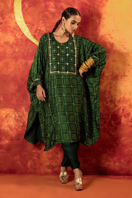 Shop Prahnaaya Green Satin, Silk Embroidery, Sequins Round Sitara Ajrakh Hand Kurta With Pant Online at Aza Fashions Shop_Prahnaaya_Green Satin, Silk Embroidery, Sequins Round Sitara Ajrakh Hand Kurta With Pant _Online_at_Aza_Fashions