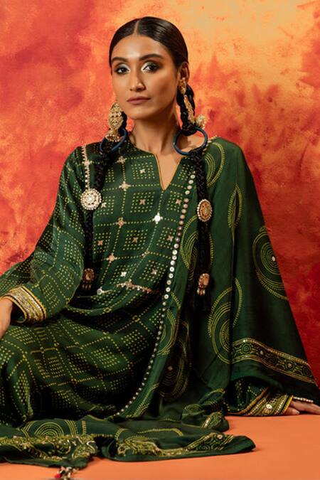 Prahnaaya_Green Handloom Cotton, Satin Embroidery, Sitara Ajrakh Hand Straight Kurta Set _at_Aza_Fashions