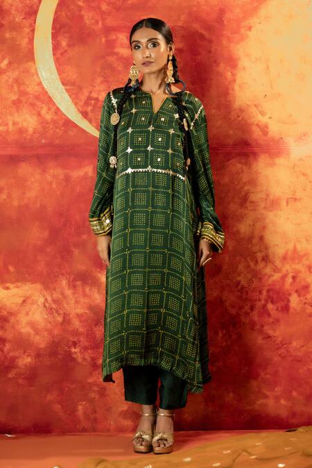 Prahnaaya Green Satin, , Organza Sequins, Sitara Ajrakh Hand Kurta Pant Set Online at Aza Fashions Prahnaaya_Green Satin, , Organza Sequins, Sitara Ajrakh Hand Kurta Pant Set _Online_at_Aza_Fashions