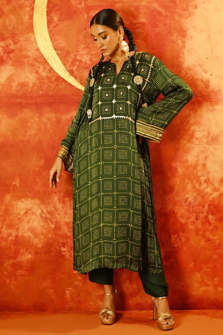 PRAHNAAYA Green Kurta Satin Silk Handblocked Ajrakh Hand Embroidered Sitara With Pant 