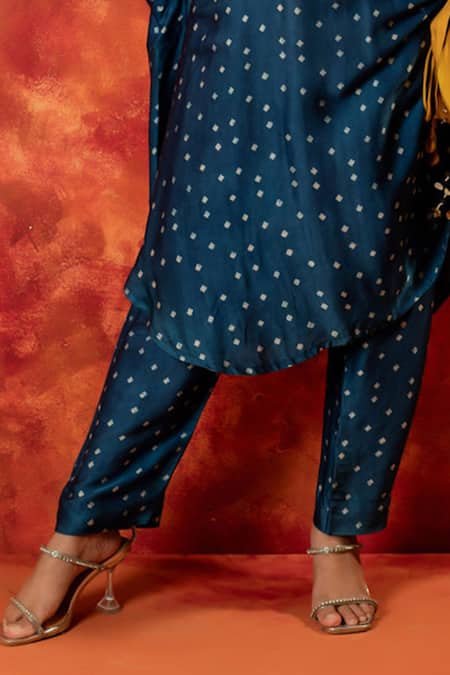 Shop_Prahnaaya_Blue Satin Zari V-neck Hira Ajrakh Hand Blocked Kurta With Pant _Online_at_Aza_Fashions