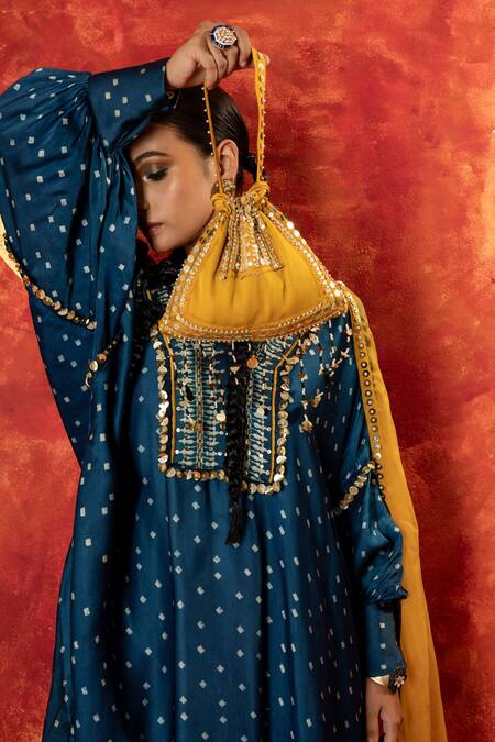 Shop Prahnaaya Blue Silk Organza, Satin Sequins, Zari, Hira Ajrakh Hand Blocked Kurta Set Online at Aza Fashions Shop_Prahnaaya_Blue Silk Organza, Satin Sequins, Zari, Hira Ajrakh Hand Blocked Kurta Set _Online_at_Aza_Fashions