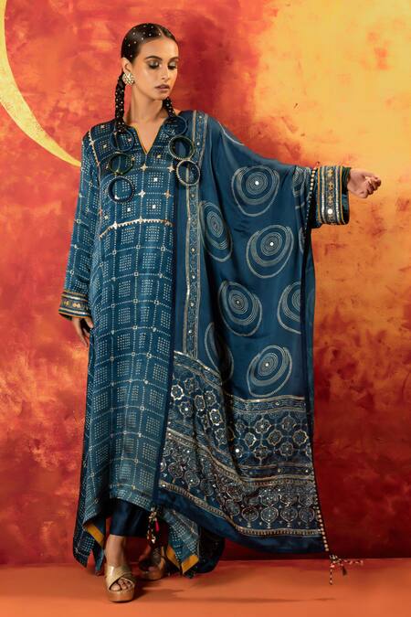 Prahnaaya_Blue Satin, Silk Embroidery Split Heena Ajrakh Hand Blocked Kurta Pant Set _Online_at_Aza_Fashions