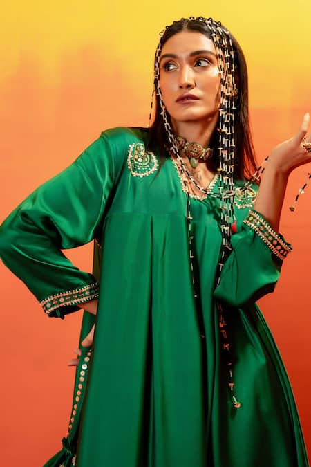 Buy Prahnaaya Green Satin, Viscose Pearls, Luna Embroidered Asymmetric Kurta With Dhoti Pant Buy_Prahnaaya_Green Satin, Viscose Pearls, Luna Embroidered Asymmetric Kurta With Dhoti Pant