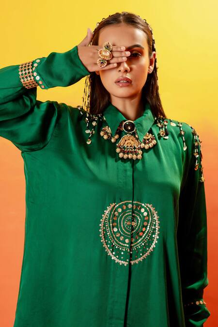 Buy Prahnaaya Green Viscose, Satin Sequins, Gota Luna Embroidered Tunic With Oversized Pant Buy_Prahnaaya_Green Viscose, Satin Sequins, Gota Luna Embroidered Tunic With Oversized Pant