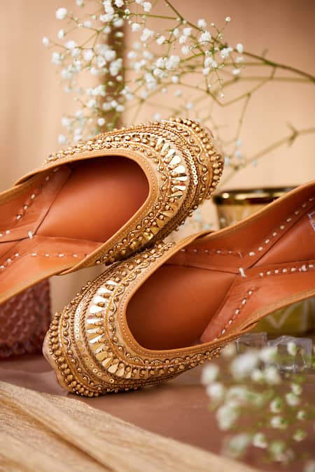 Shop_House Of Vian_Gold Pariza Zardozi Embellished Juttis _Online_at_Aza_Fashions