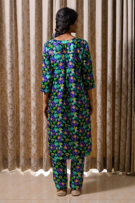 Shop Prachi Kamat Blue Linen, Satin Embroidery Round Neck Fleur Folk Art Print Kurta With Pant at Aza Fashions Shop_Prachi Kamat_Blue Linen, Satin Embroidery Round Neck Fleur Folk Art Print Kurta With Pant _at_Aza_Fashions