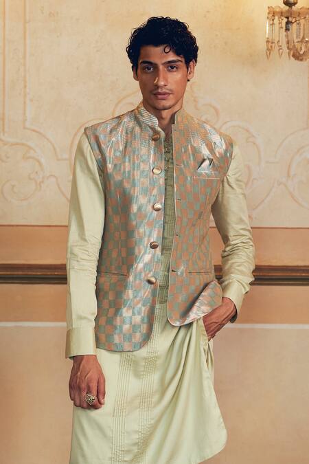 Aditi Gupta_Silver Jacquard Banarasi Checkered Bundi Set _Online_at_Aza_Fashions