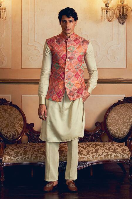 Aditi Gupta Multi Color Banarasi Jamawar Zari Quilting Multicolor Quilted Bundi Online at Aza Fashions Aditi Gupta_Multi Color Banarasi Jamawar Zari Quilting Multicolor Quilted Bundi _Online_at_Aza_Fashions