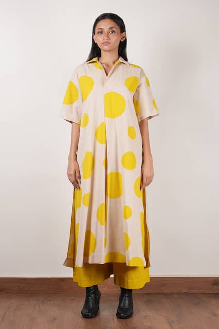 MATI_1 Beige Cotton Shawl Neck Polka Dot Tunic And Flared Pant Set Online at Aza Fashions MATI_1_Beige Cotton Shawl Neck Polka Dot Tunic And Flared Pant Set _Online_at_Aza_Fashions