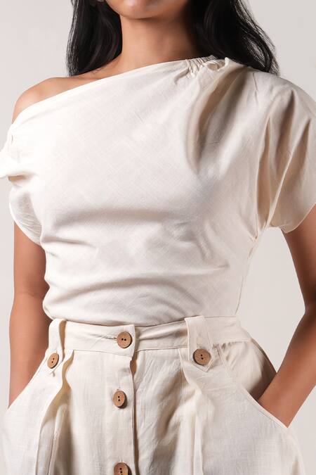 Shop MATI_1 Off White Cotton Solid Button-down Skirt Online at Aza Fashions Shop_MATI_1_Off White Cotton Solid Button-down Skirt _Online_at_Aza_Fashions