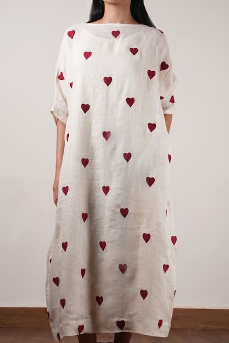 Buy MATI_1 Off White Linen Embroidery Round Neck Hand Shift Dress Online at Aza Fashions Buy_MATI_1_Off White Linen Embroidery Round Neck Hand Shift Dress _Online_at_Aza_Fashions