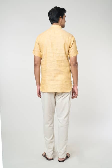 Arihant Rai Sinha Plain Band Collar Short Kurta 